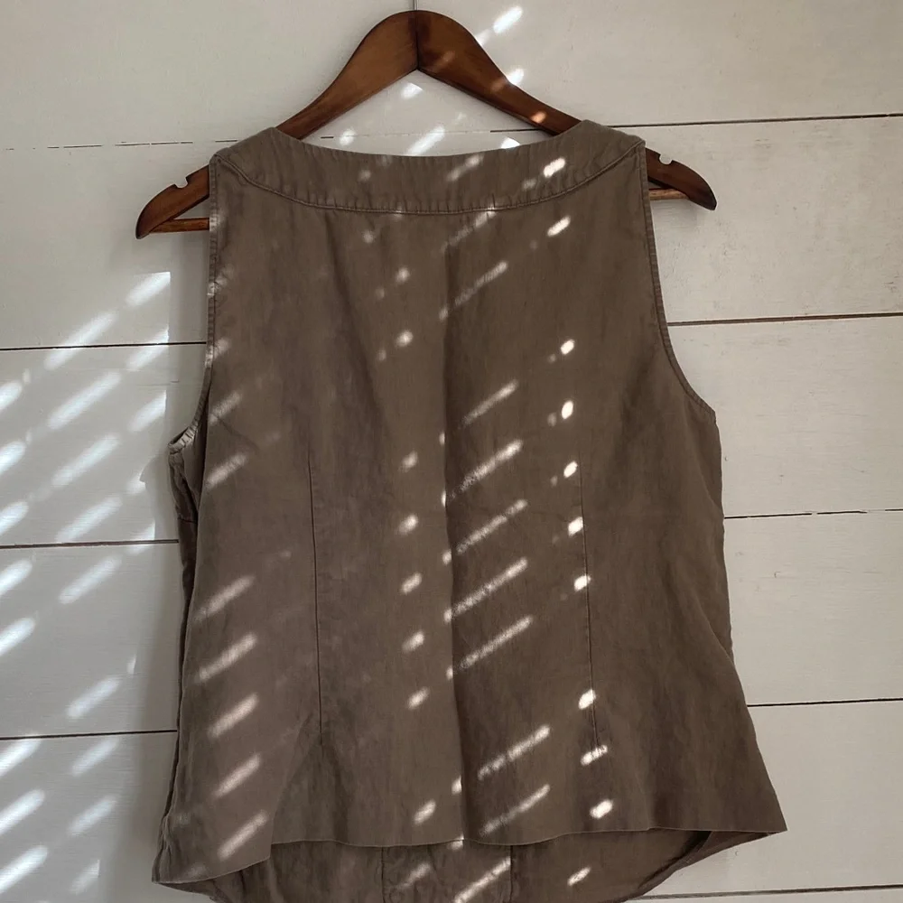 Boden Taupe Eyelet-Trim Sleeveless Linen-Blend Tank - Picture 3 of 4